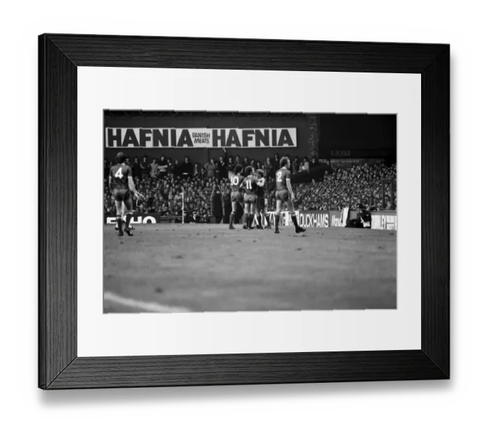 Framed Print : English League Division One match at Goodison Park. Everton 0 v Liverpool 5 Framed Print : English League Division One match at Goodison Park. Everton 0 v Liverpool 5