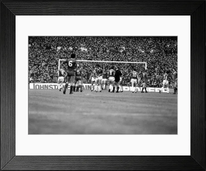 Framed Print : English League Division One match at Goodison Park. Everton 0 v Liverpool 5 Framed Print : English League Division One match at Goodison Park. Everton 0 v Liverpool 5