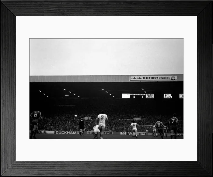 Framed Print : English League Division Two match. Leeds United 1 v Charlton Athletic 2 Framed Print : English League Division Two match. Leeds United 1 v Charlton Athletic 2