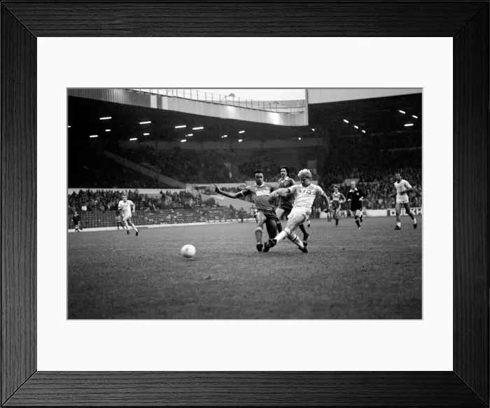 Framed Print : English League Division Two match. Leeds United 1 v Charlton Athletic 2 Framed Print : English League Division Two match. Leeds United 1 v Charlton Athletic 2