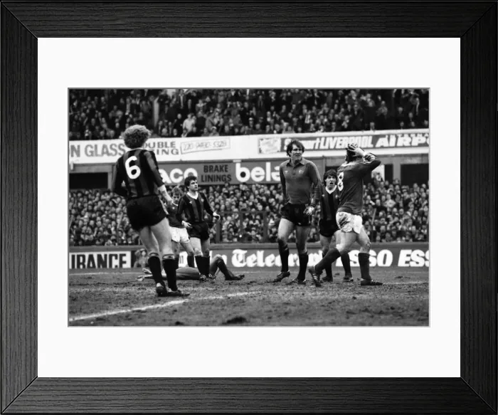 Framed Print : Everton 2 v. Manchester City 2. March 1981 MF01-40-109 F. A Cup Framed Print : Everton 2 v. Manchester City 2. March 1981 MF01-40-109 F. A Cup