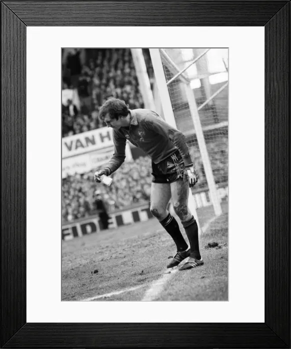Framed Print : Everton 2 v. Manchester City 2. March 1981 MF01-40-068 F. A Cup Framed Print : Everton 2 v. Manchester City 2. March 1981 MF01-40-068 F. A Cup