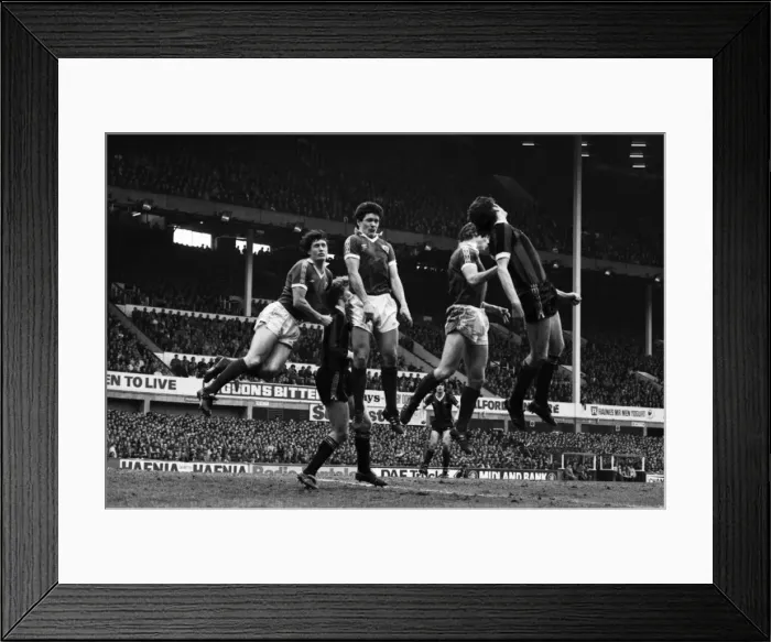 Framed Print : Everton 2 v. Manchester City 2. March 1981 MF01-40-024 F. A Cup Framed Print : Everton 2 v. Manchester City 2. March 1981 MF01-40-024 F. A Cup