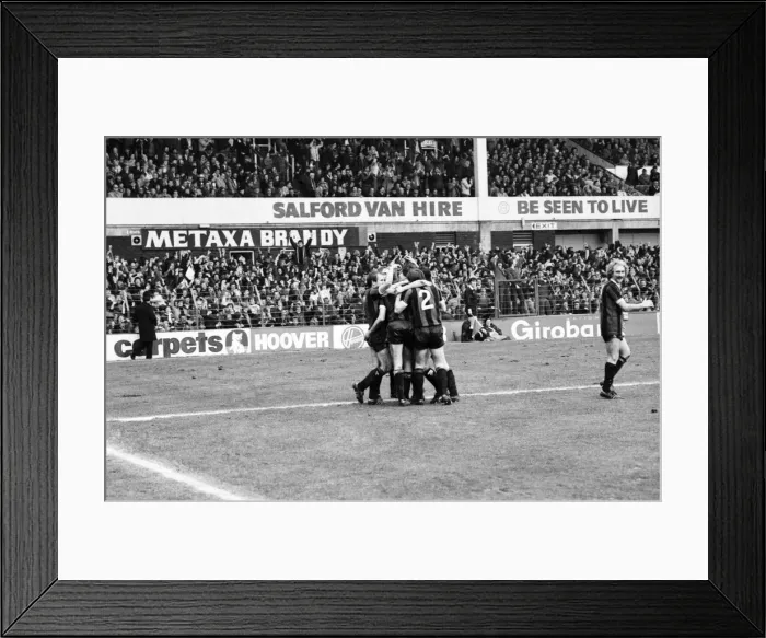 Framed Print : Everton 2 v. Manchester City 2. March 1981 MF01-40-052 F. A Cup Framed Print : Everton 2 v. Manchester City 2. March 1981 MF01-40-052 F. A Cup