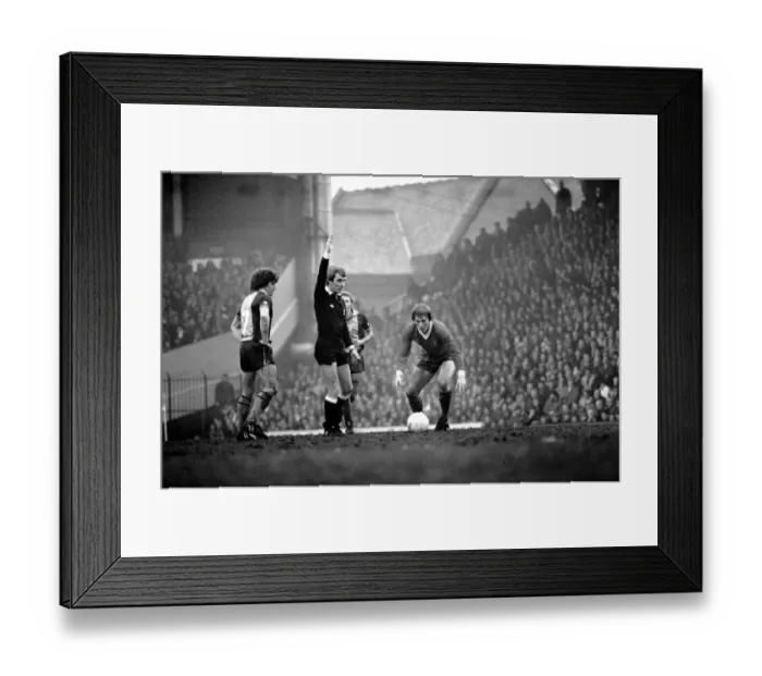 Framed Print : Liverpool 2 v. Southampton 0. Division One Football. February 1981 MF01-39-064 Framed Print : Liverpool 2 v. Southampton 0. Division One Football. February 1981 MF01-39-064