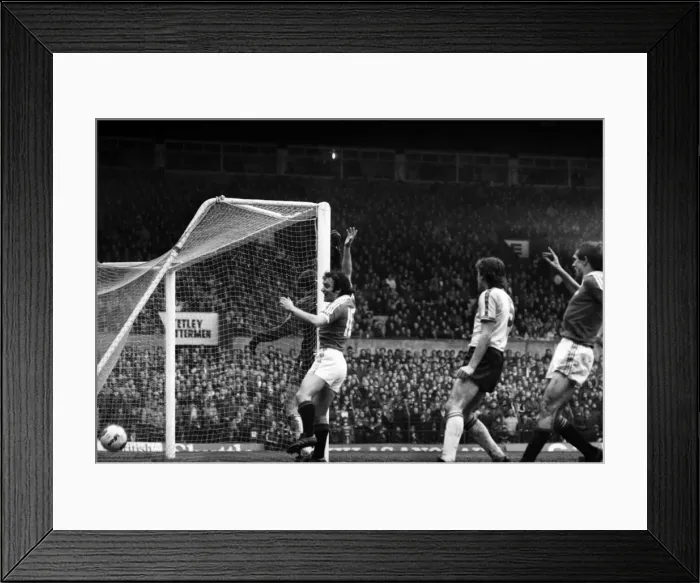 Framed Print : Manchester United 0 v. Leeds United 1. Division One Football. February 1981 MF01-37-016