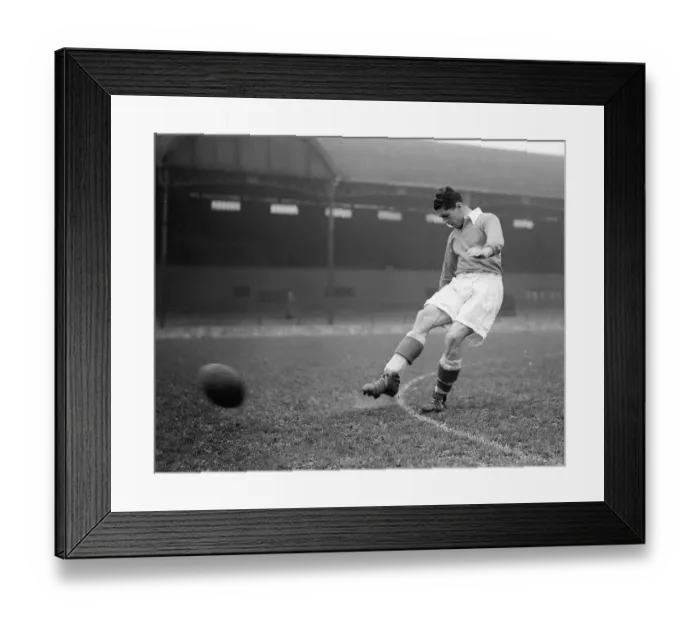 Framed Print : Mickey Fenton Middlesbrough Circa 1947 Framed Print : Mickey Fenton Middlesbrough Circa 1947