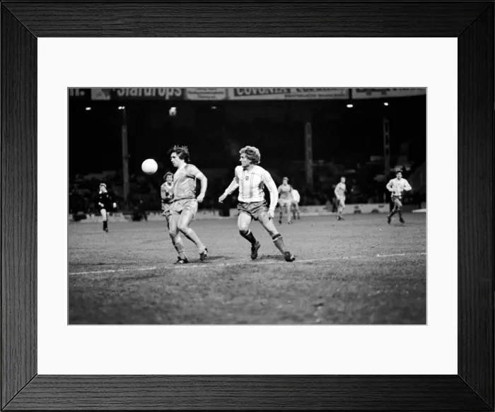 Framed Print : English League Division One match. Manchester City 2 v Sunderland 3 Framed Print : English League Division One match. Manchester City 2 v Sunderland 3