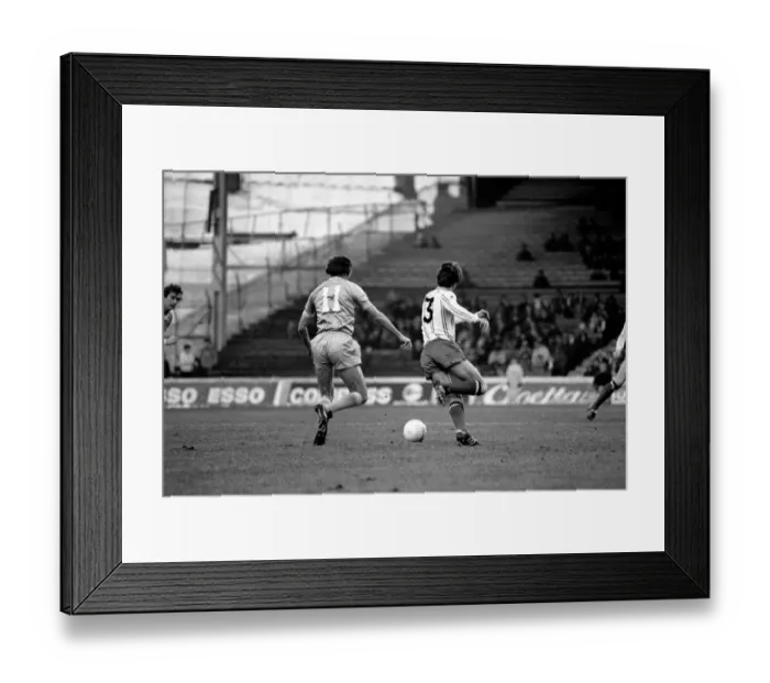 Framed Print : English League Division One match. Manchester City 2 v Sunderland 3 Framed Print : English League Division One match. Manchester City 2 v Sunderland 3