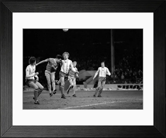Framed Print : English League Division One match. Manchester City 2 v Sunderland 3