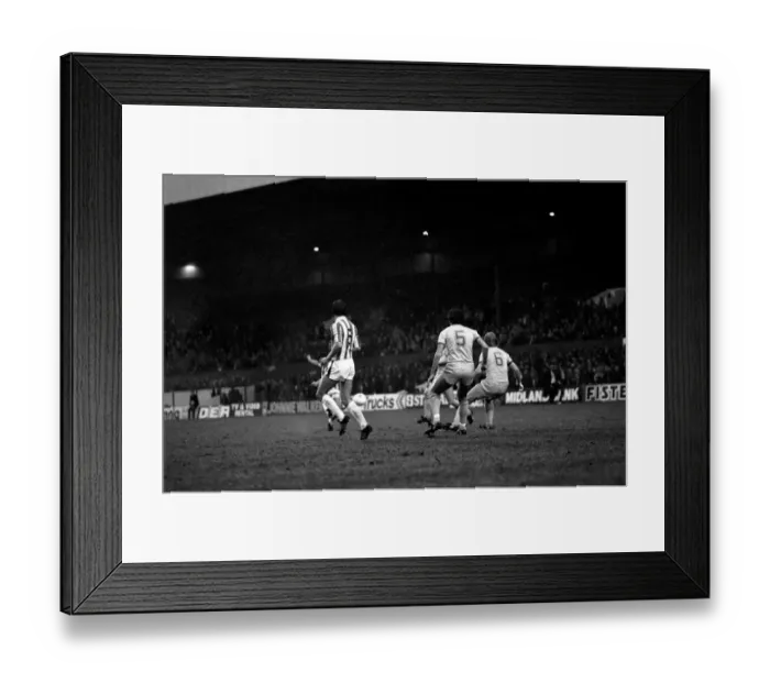 Framed Print : English League Division One match. Stoke City 1 v Leeds United 2