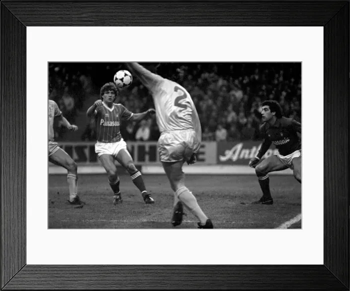 Framed Print : English League Division One match. Nottingham Forest 0 v Liverpool 2 Framed Print : English League Division One match. Nottingham Forest 0 v Liverpool 2