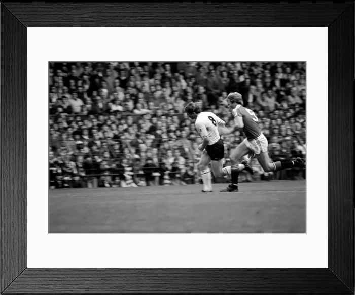 Framed Print : Manchester United 1 v. Swansea 0. Division 1 Football. September 1981 MF03-20-029