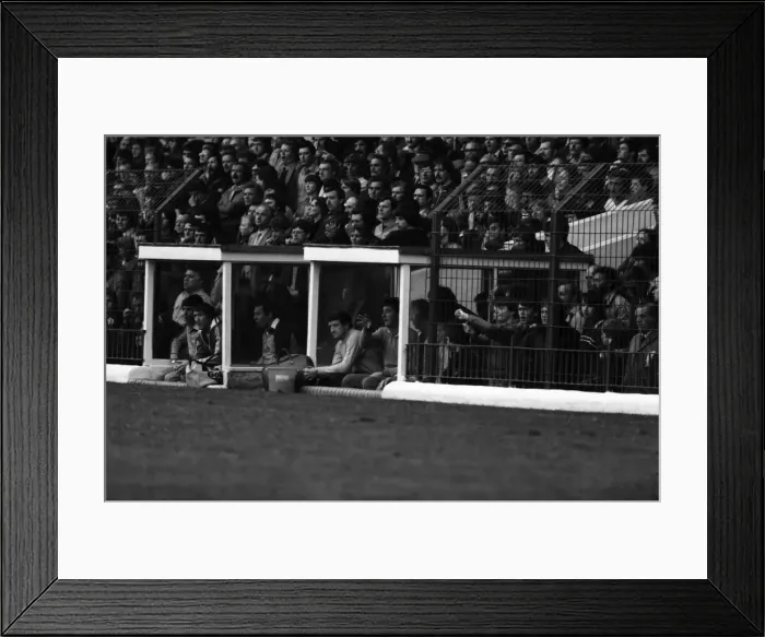 Framed Print : Stoke City 1 v. Nottingham Forest 2. Division one football September 1981 MF03-17-050 Framed Print : Stoke City 1 v. Nottingham Forest 2. Division one football September 1981 MF03-17-050