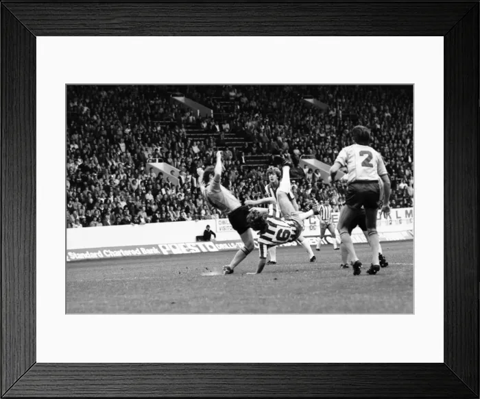 Framed Print : Sheffield Wednesday 1 v. Derby County 1. Division two football Framed Print : Sheffield Wednesday 1 v. Derby County 1. Division two football