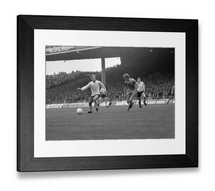 Framed Print : Manchester City 0 v. Tottenham Hotspur 1. Division one football Framed Print : Manchester City 0 v. Tottenham Hotspur 1. Division one football