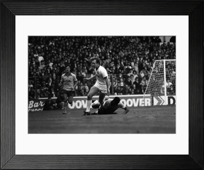 Framed Print : Leeds United 0 v. Arsenal 0. Division one football. September 1981 MF03-14-061 Framed Print : Leeds United 0 v. Arsenal 0. Division one football. September 1981 MF03-14-061