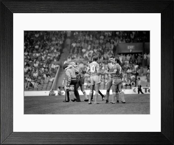 Framed Print : Manchester City v. West Bromwich Albion. August 1981 MF03-07-027 Framed Print : Manchester City v. West Bromwich Albion. August 1981 MF03-07-027