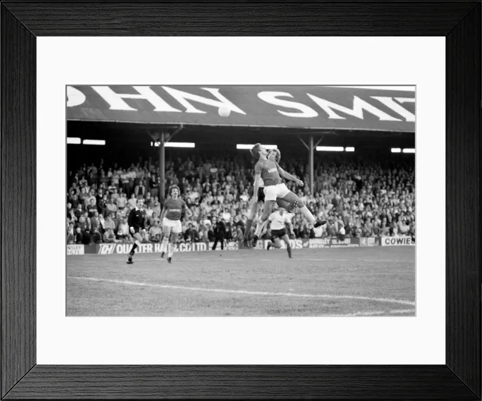 Framed Print : Barnsley 3 v. Bolton 0. September 1981 MF03-08-046 Framed Print : Barnsley 3 v. Bolton 0. September 1981 MF03-08-046