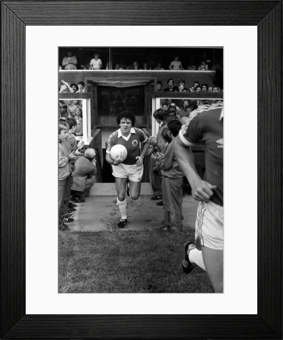 Framed Print : Everton 3 v. Birmingham City 1. August 1981 MF03-06-065 Framed Print : Everton 3 v. Birmingham City 1. August 1981 MF03-06-065