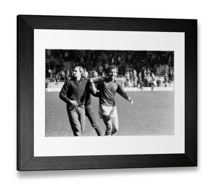 Framed Print : Liverpool 0 v. Sunderland 1. Division One Football. May 1981 MF02-27-012