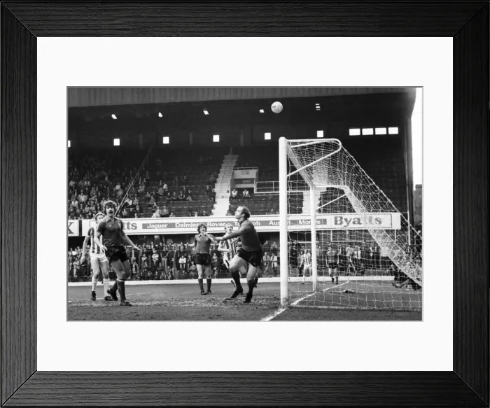 Framed Print : Stoke City 2 v. Sunderland 0. Division One Football. April 1981 MF02-18-080