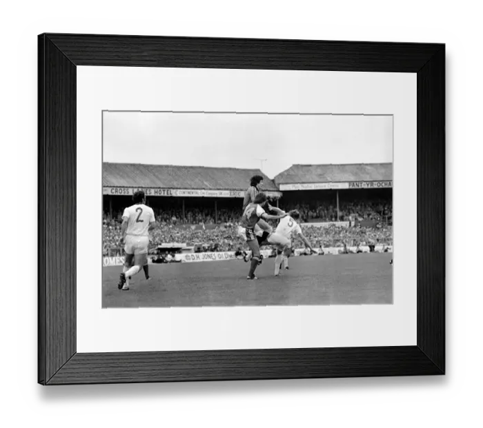 Framed Print : Wales 0 v. U. S. S. R 0. June 1981 MF02-32-043
