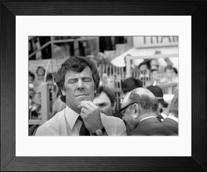 Framed Print : Wales 0 v. U. S. S. R 0. June 1981 MF02-32-073