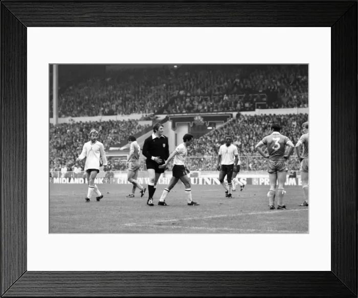 Framed Print : F. A. Cup Final. Manchester City 1 v. Tottenham Hotspur 1. May 1981 MF02-31-047 Framed Print : F. A. Cup Final. Manchester City 1 v. Tottenham Hotspur 1. May 1981 MF02-31-047