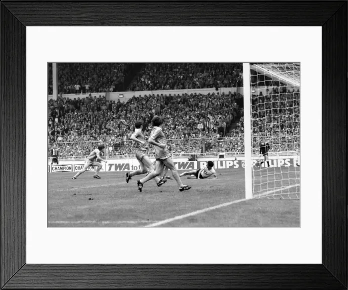 Framed Print : F. A. Cup Final. Manchester City 1 v. Tottenham Hotspur 1. May 1981 MF02-31-045 Framed Print : F. A. Cup Final. Manchester City 1 v. Tottenham Hotspur 1. May 1981 MF02-31-045