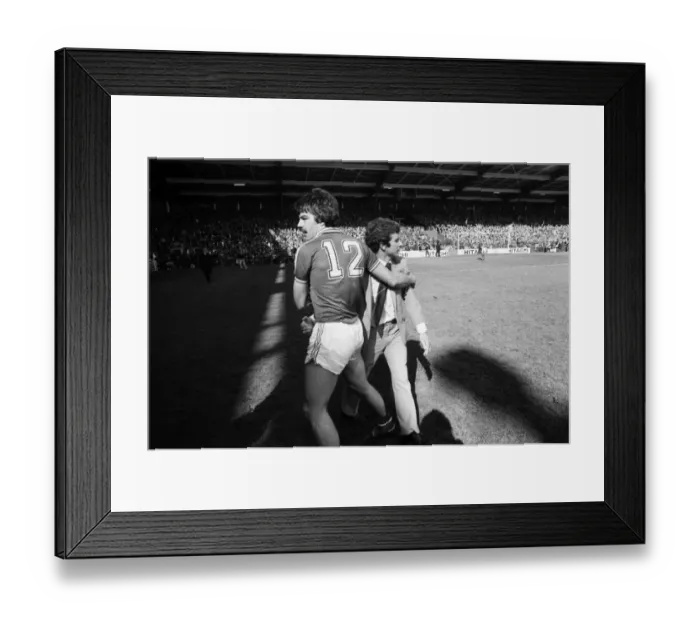 Framed Print : Liverpool 0 v. Sunderland 1. Division One Football. May 1981 MF02-27-032 Framed Print : Liverpool 0 v. Sunderland 1. Division One Football. May 1981 MF02-27-032