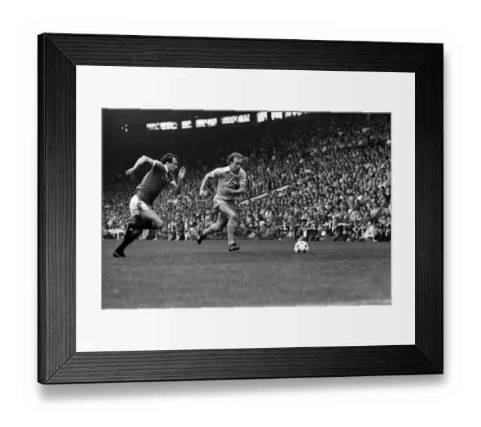 Framed Print : Manchester United 2 v. Stoke City 0. Division 1 Football. May 1982 MF07-02-038