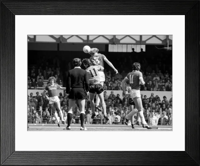 Framed Print : Everton 1 v. Wolverhampton Wanderers 1. May 1982 MF07-04-036