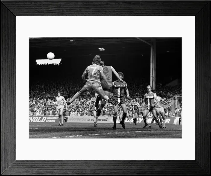 Framed Print : Manchester City 1 v. Coventry 3. May 1982 MF07-05-087 Framed Print : Manchester City 1 v. Coventry 3. May 1982 MF07-05-087