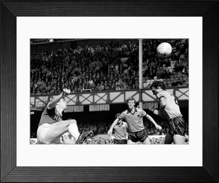 Framed Print : Everton 1 v. Wolverhampton Wanderers 1. May 1982 MF07-04-006 Framed Print : Everton 1 v. Wolverhampton Wanderers 1. May 1982 MF07-04-006