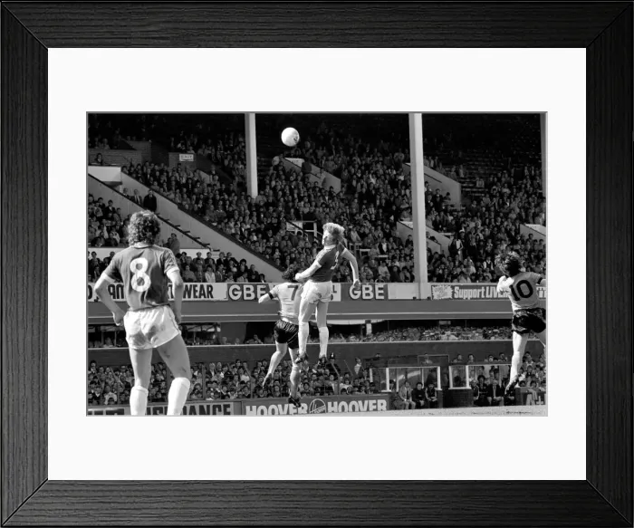 Framed Print : Everton 1 v. Wolverhampton Wanderers 1. May 1982 MF07-04-029 Framed Print : Everton 1 v. Wolverhampton Wanderers 1. May 1982 MF07-04-029