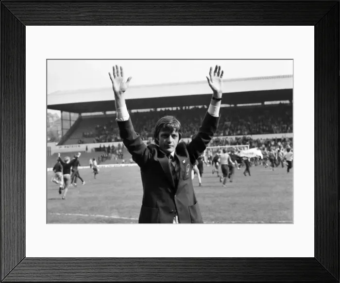 Framed Print : Leeds United 2. v. Brighton and Hove Albion 1. Division 1 Football Framed Print : Leeds United 2. v. Brighton and Hove Albion 1. Division 1 Football