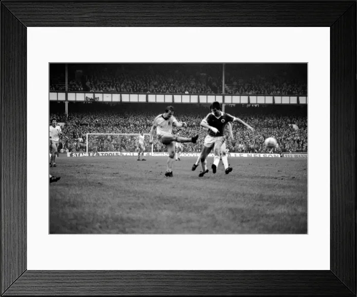 Framed Print : English League Division One match at Goodison Park. Everton 0 v West Ham United 0 Framed Print : English League Division One match at Goodison Park. Everton 0 v West Ham United 0