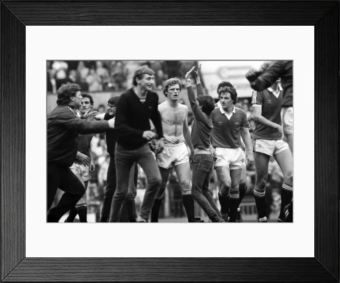 Framed Print : Manchester United 2 v. Stoke City 0. Division 1 Football. May 1982 MF07-02-058 Framed Print : Manchester United 2 v. Stoke City 0. Division 1 Football. May 1982 MF07-02-058