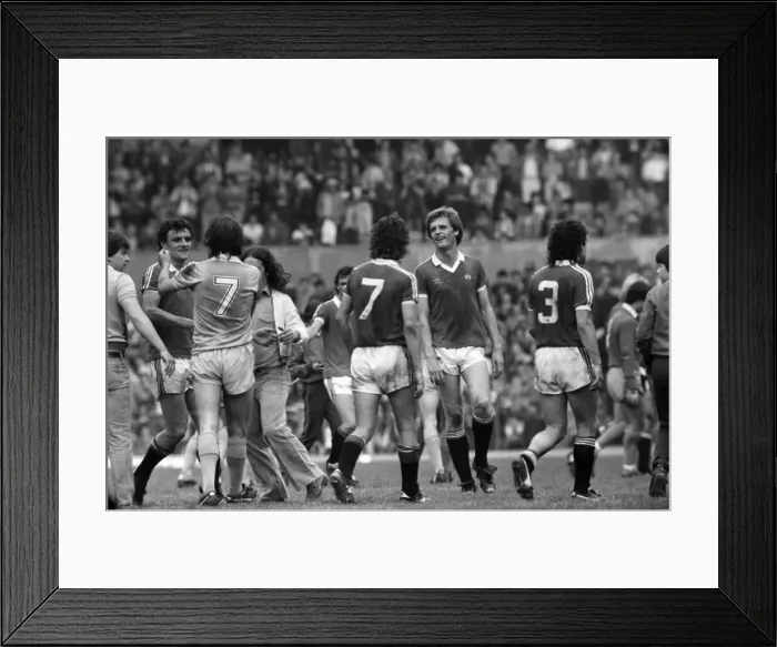 Framed Print : Manchester United 2 v. Stoke City 0. Division 1 Football. May 1982 MF07-02-056 Framed Print : Manchester United 2 v. Stoke City 0. Division 1 Football. May 1982 MF07-02-056