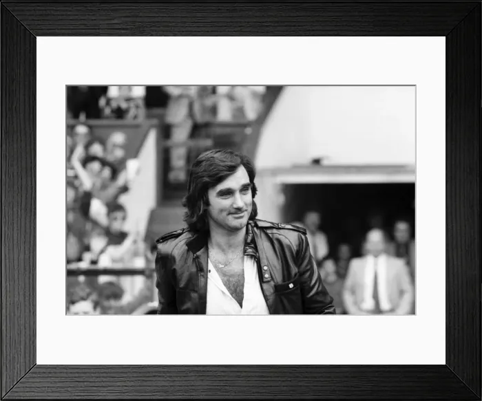 Framed Print : Manchester United 2 v. Stoke City 0. Division 1 Football Framed Print : Manchester United 2 v. Stoke City 0. Division 1 Football