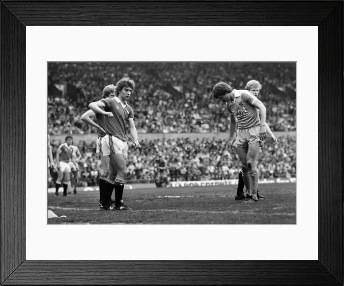 Framed Print : Manchester United 2 v. Stoke City 0. Division 1 Football. May 1982 MF07-02-030 Framed Print : Manchester United 2 v. Stoke City 0. Division 1 Football. May 1982 MF07-02-030