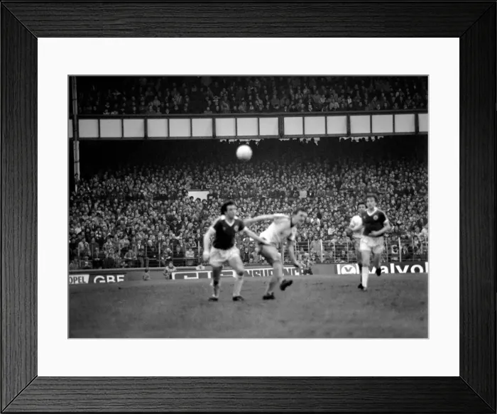 Framed Print : English League Division One match at Goodison Park. Everton 0 v West Ham United 0 Framed Print : English League Division One match at Goodison Park. Everton 0 v West Ham United 0