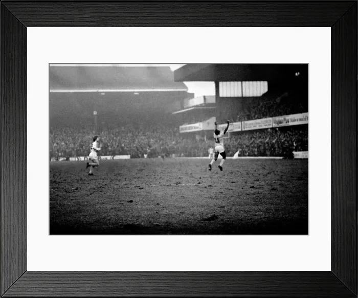 Framed Print : English League Division One match. Stoke City 0 v Tottenham Hotspur 2
