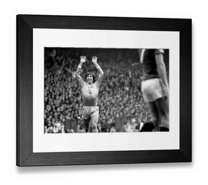 Framed Print : English League Division One match at Old Trafford. Manchester United 1 v Manchester City Framed Print : English League Division One match at Old Trafford. Manchester United 1 v Manchester City