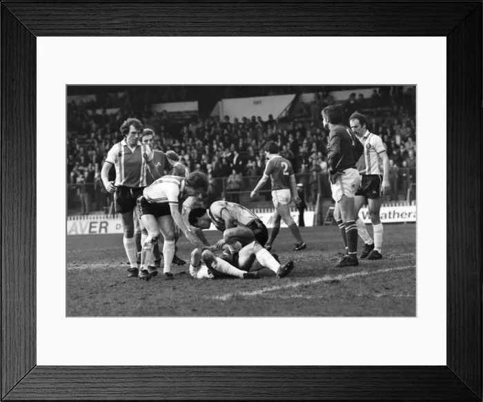Framed Print : Sheffield United 2 v. Millwall 1. Division Three Football. March 1981 MF02-09-012 Framed Print : Sheffield United 2 v. Millwall 1. Division Three Football. March 1981 MF02-09-012