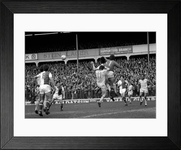 Framed Print : Blackburn Rovers 0 v. Notts. County 0. March 1981 MF02-07-028 Framed Print : Blackburn Rovers 0 v. Notts. County 0. March 1981 MF02-07-028