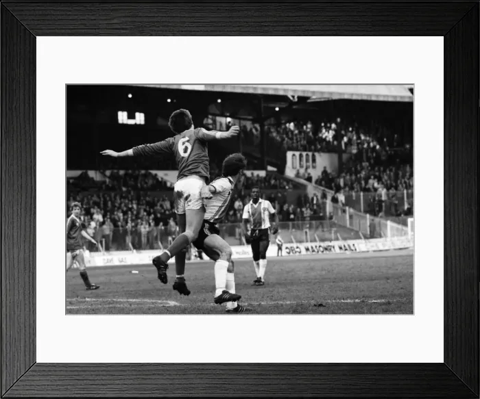 Framed Print : Sheffield United 2 v. Millwall 1. Division Three Football. March 1981 MF02-09-026 Framed Print : Sheffield United 2 v. Millwall 1. Division Three Football. March 1981 MF02-09-026