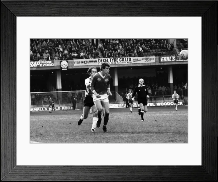 Framed Print : Sheffield United 2 v. Millwall 1. Division Three Football. March 1981 MF02-09-003 Framed Print : Sheffield United 2 v. Millwall 1. Division Three Football. March 1981 MF02-09-003