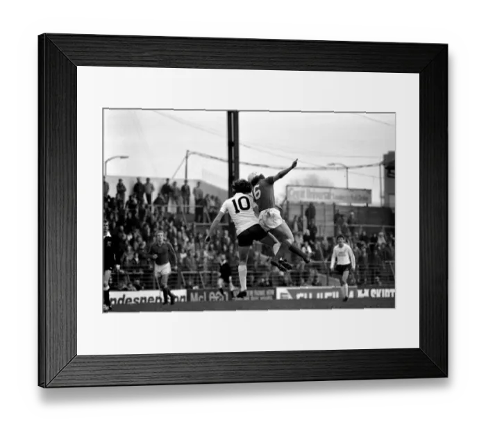 Framed Print : Bolton Wanderers 0 v. Shrewsbury Town 2. Division Two Football. March 1981 MF01-43-016 Framed Print : Bolton Wanderers 0 v. Shrewsbury Town 2. Division Two Football. March 1981 MF01-43-016